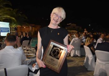 Caroline Gilby wins award
