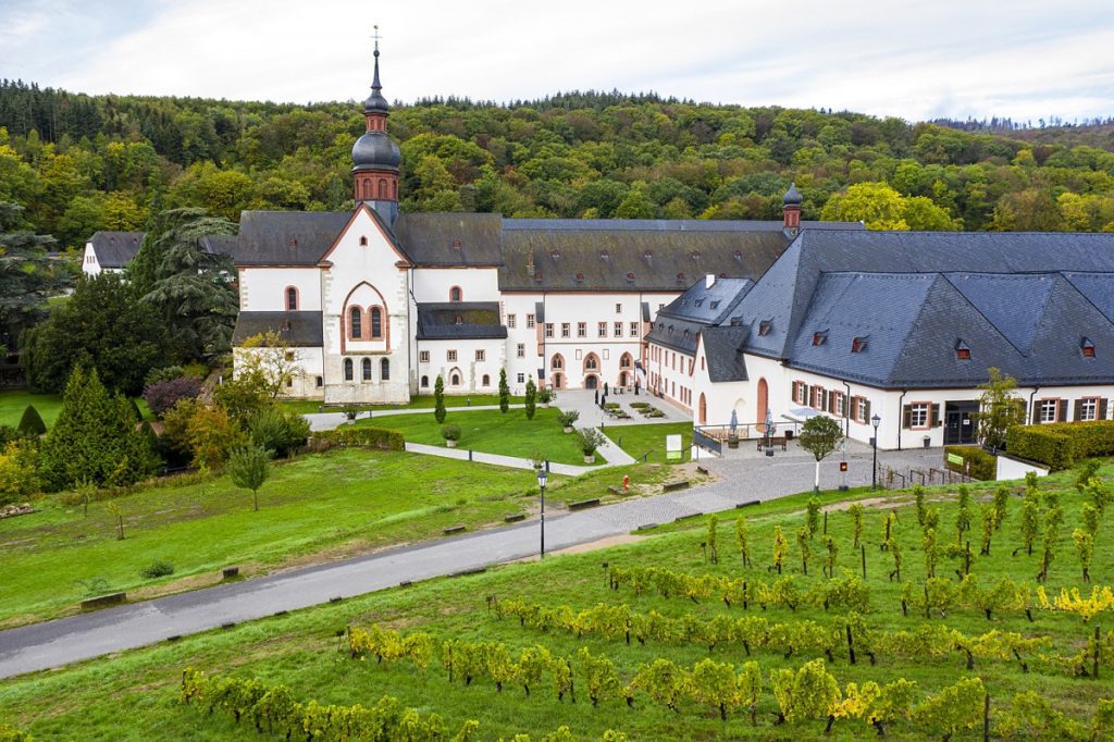 Lots of refined Rheinghau go under the hammer