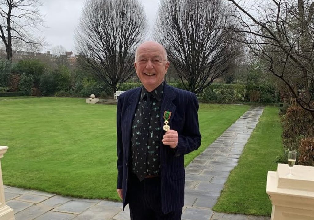 Oz Clarke awarded Officier de l’Ordre du Merite Agricole